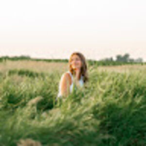 Meet your Posher, Ella